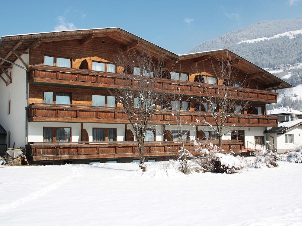 First Mountain Hotel Zillertal Aschau Im Zillertal エクステリア 写真